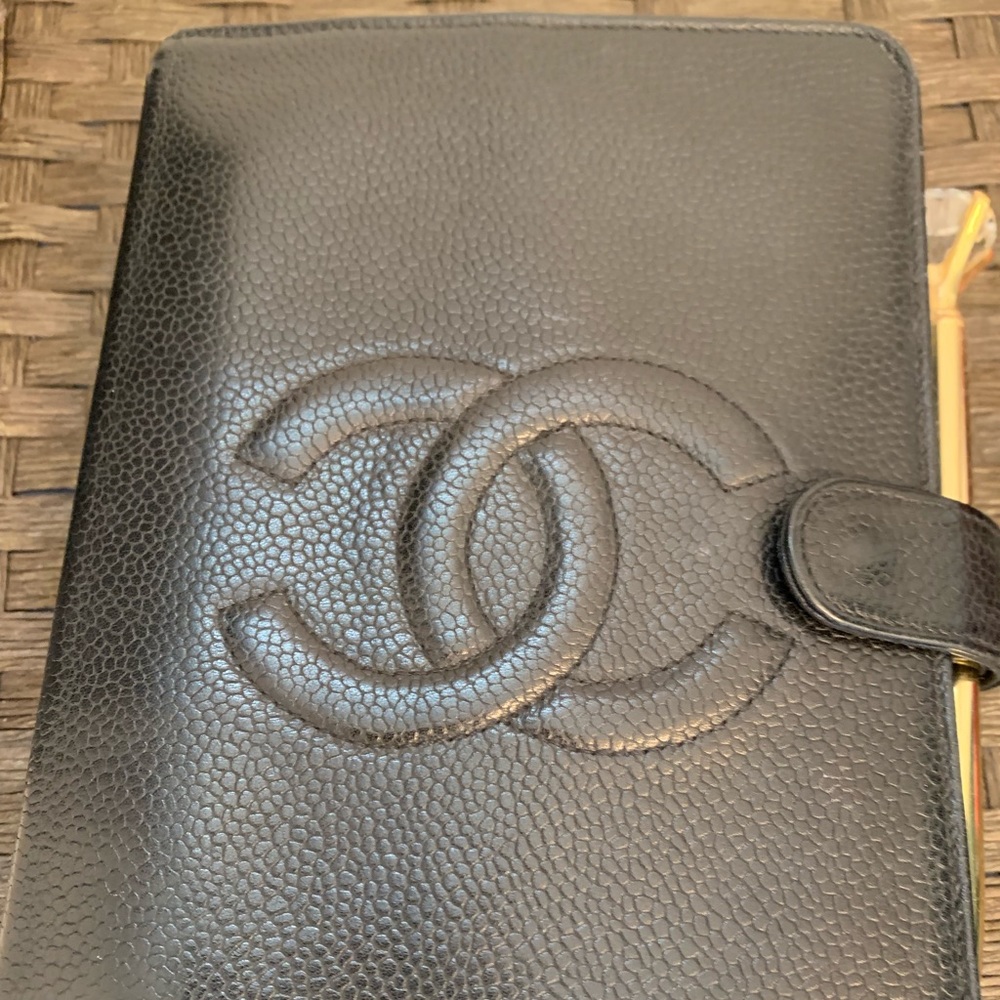 Chanel Agenda